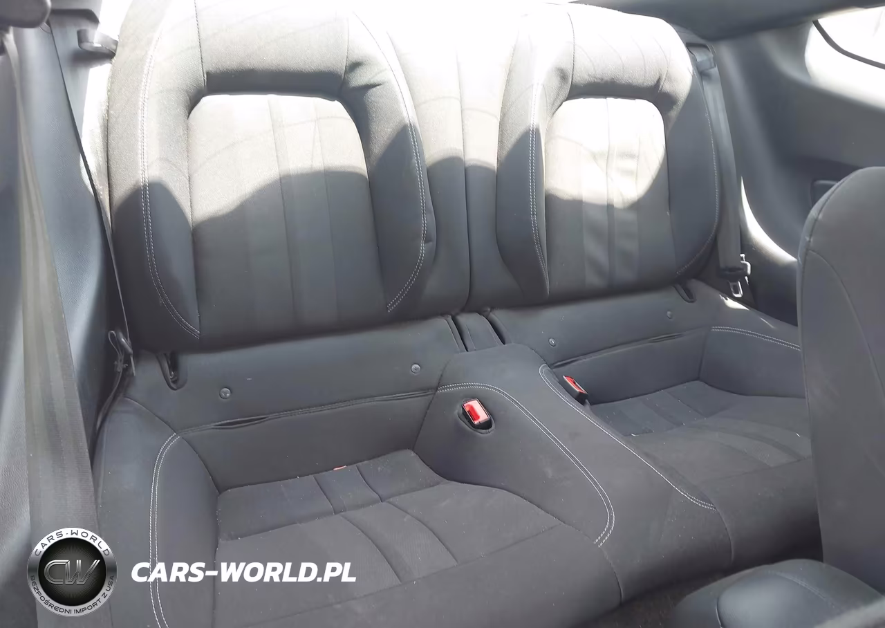 2018 Ford Mustang Ecoboost VIN:1FA6P8TH4J5175187 - 8