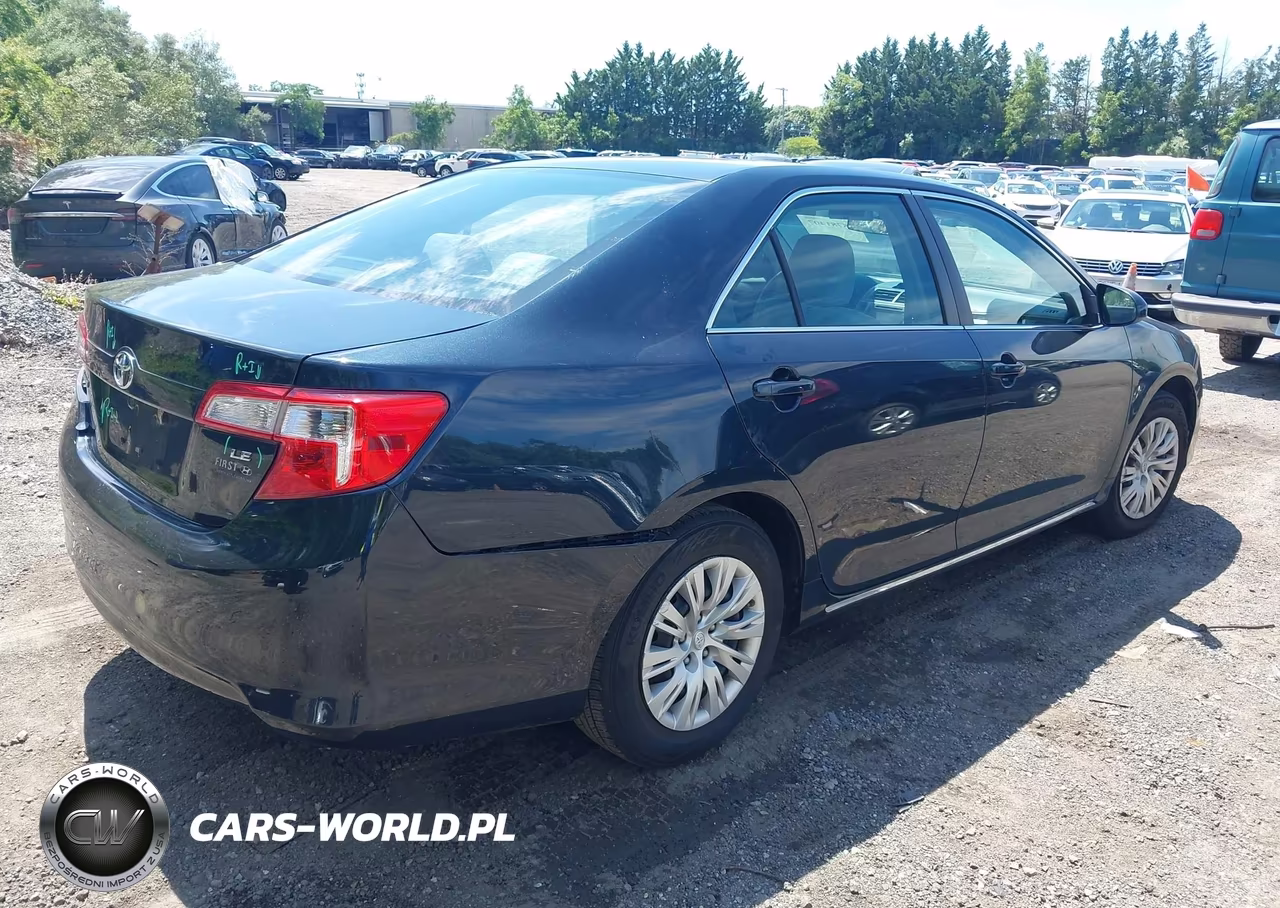 2014 Toyota Camry Le VIN:4T4BF1FK6ER438111 - 4