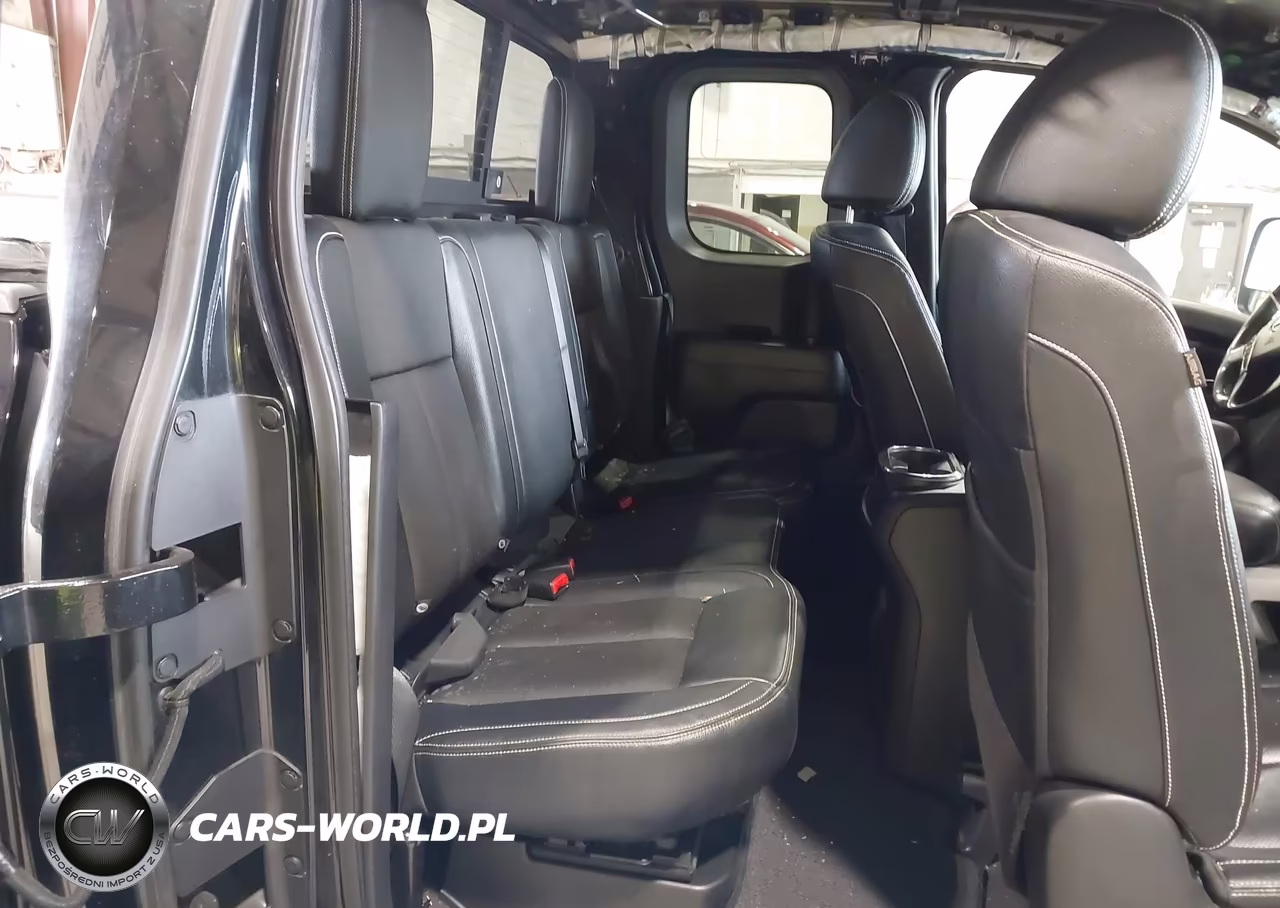 2018 Nissan Titan Pro-4X-S-Sv VIN:1N6AA1C52JN529353 - 8