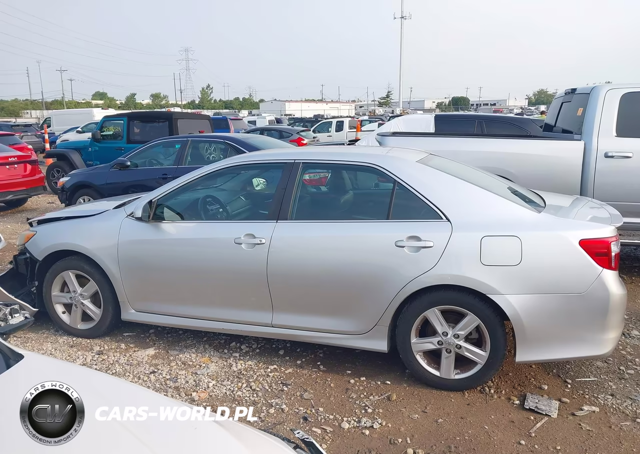 2014 Toyota Camry Se VIN:4T1BF1FKXEU434962 - 14