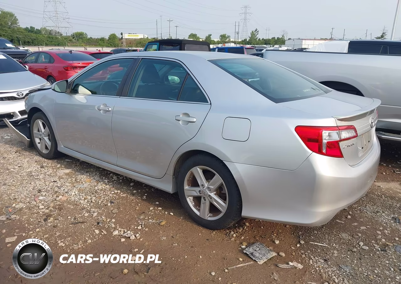 2014 Toyota Camry Se VIN:4T1BF1FKXEU434962 - 3