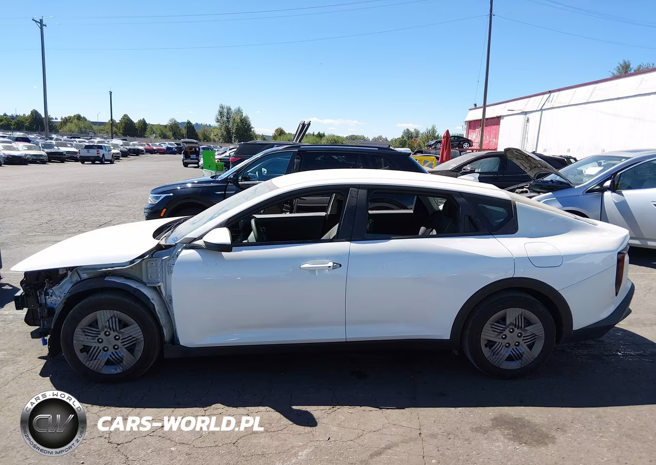 2025 Kia K4 Lx VIN:3KPFT4DE7SE145741 - 15