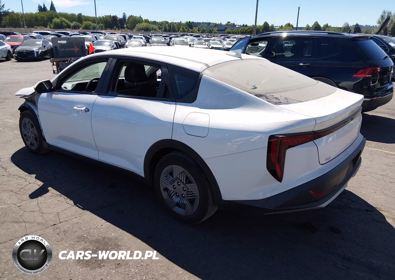 2025 Kia K4 Lx VIN:3KPFT4DE7SE145741 - 3