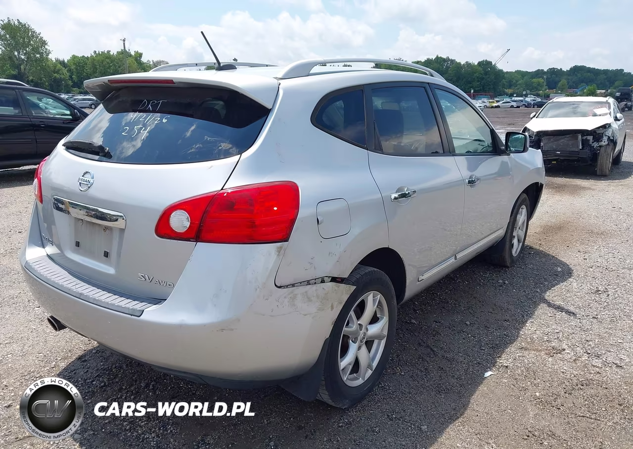 2011 Nissan Rogue Sv VIN:JN8AS5MV2BW676598 - 4