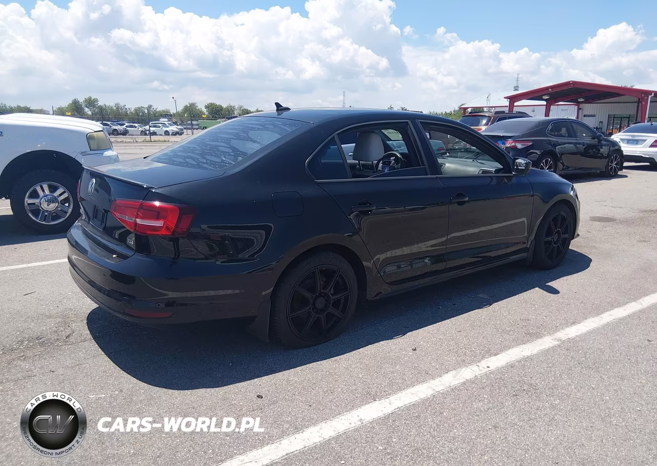 2015 Volkswagen Jetta 1.8T Sport VIN:3VWD17AJ9FM203437 - 4