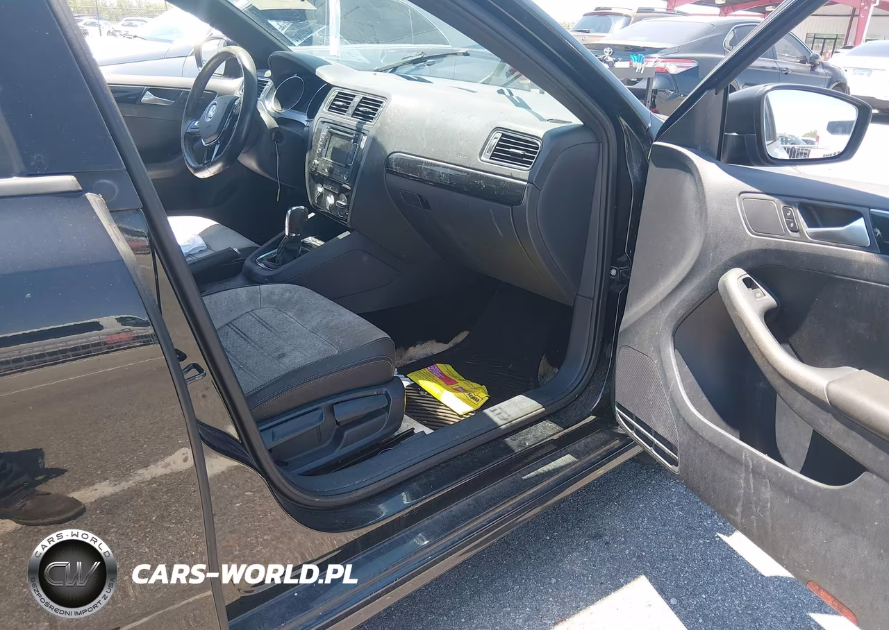 2015 Volkswagen Jetta 1.8T Sport VIN:3VWD17AJ9FM203437 - 5