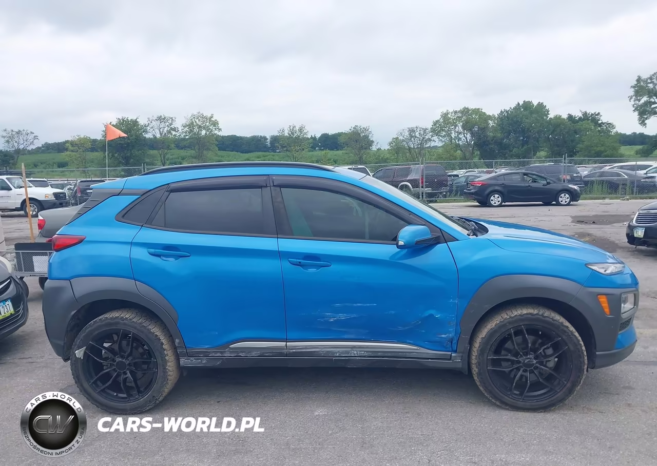 2018 Hyundai Kona Ultimate VIN:KM8K5CA5XJU123087 - 13