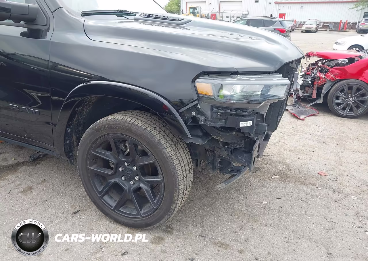 2025 Ram 1500 Laramie 4X4 5'7 Box VIN:1C6SRFJP3SN630217 - 18