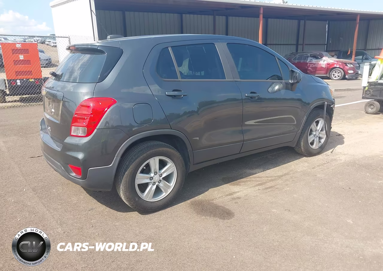 2019 Chevrolet Trax Ls VIN:3GNCJKSB0KL197429 - 4
