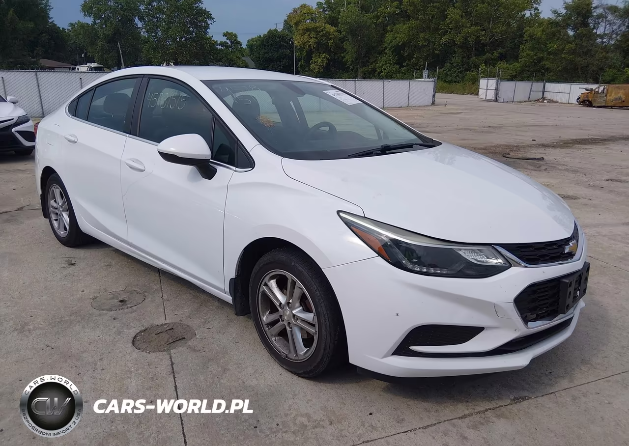 2017 Chevrolet Cruze Lt Auto VIN:1G1BE5SM8H7243882 - 1