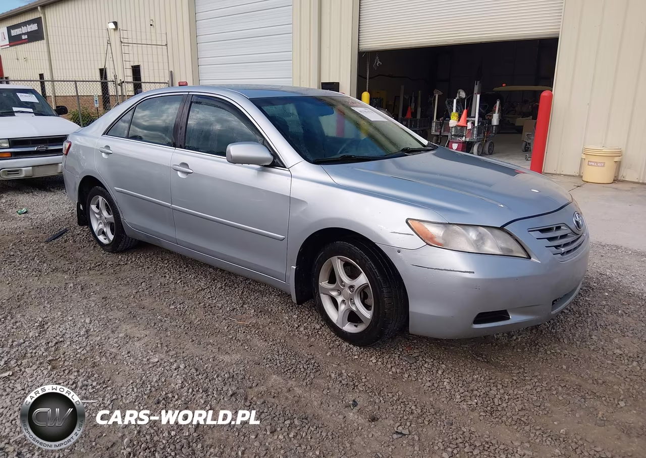 2007 Toyota Camry Le V6 – zdjęcie 1 z 11