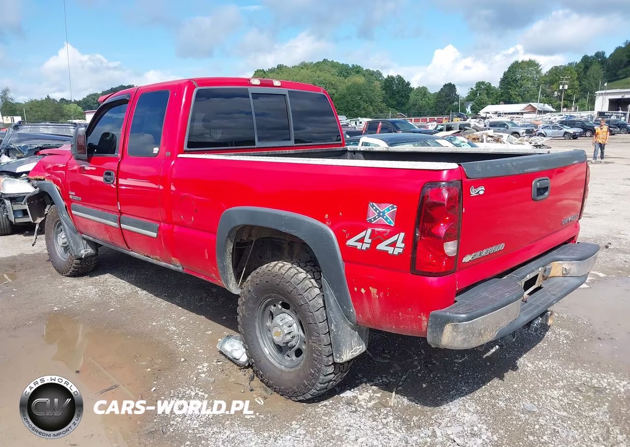 2005 Chevrolet Silverado 2500Hd Ls VIN:1GCHK29225E225527 - 3