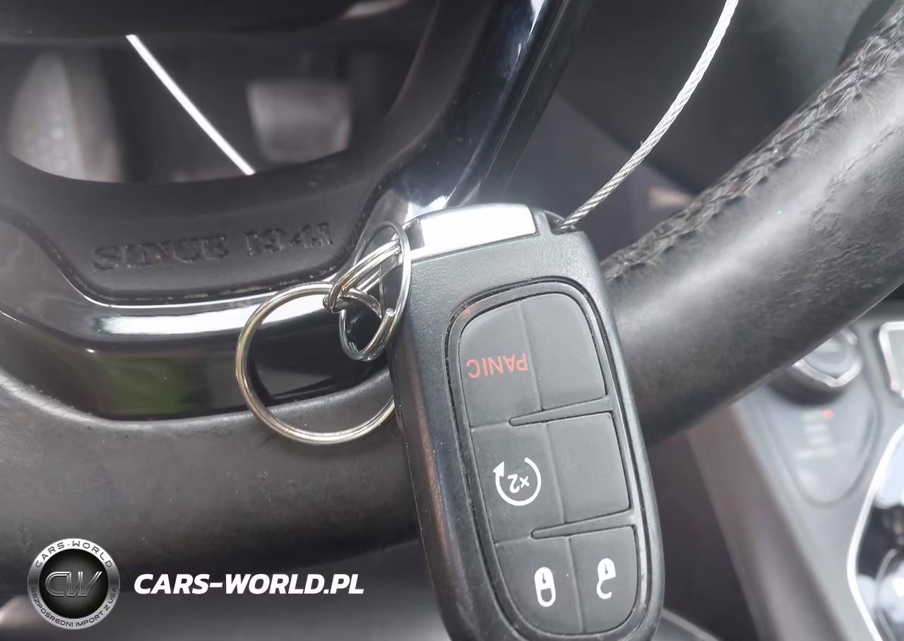 2019 Jeep Cherokee Altitude 4X4 VIN:1C4PJMLB9KD436132 - 11