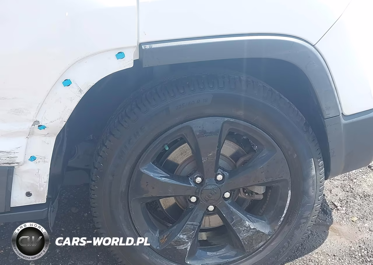 2019 Jeep Cherokee Altitude 4X4 VIN:1C4PJMLB9KD436132 - 17
