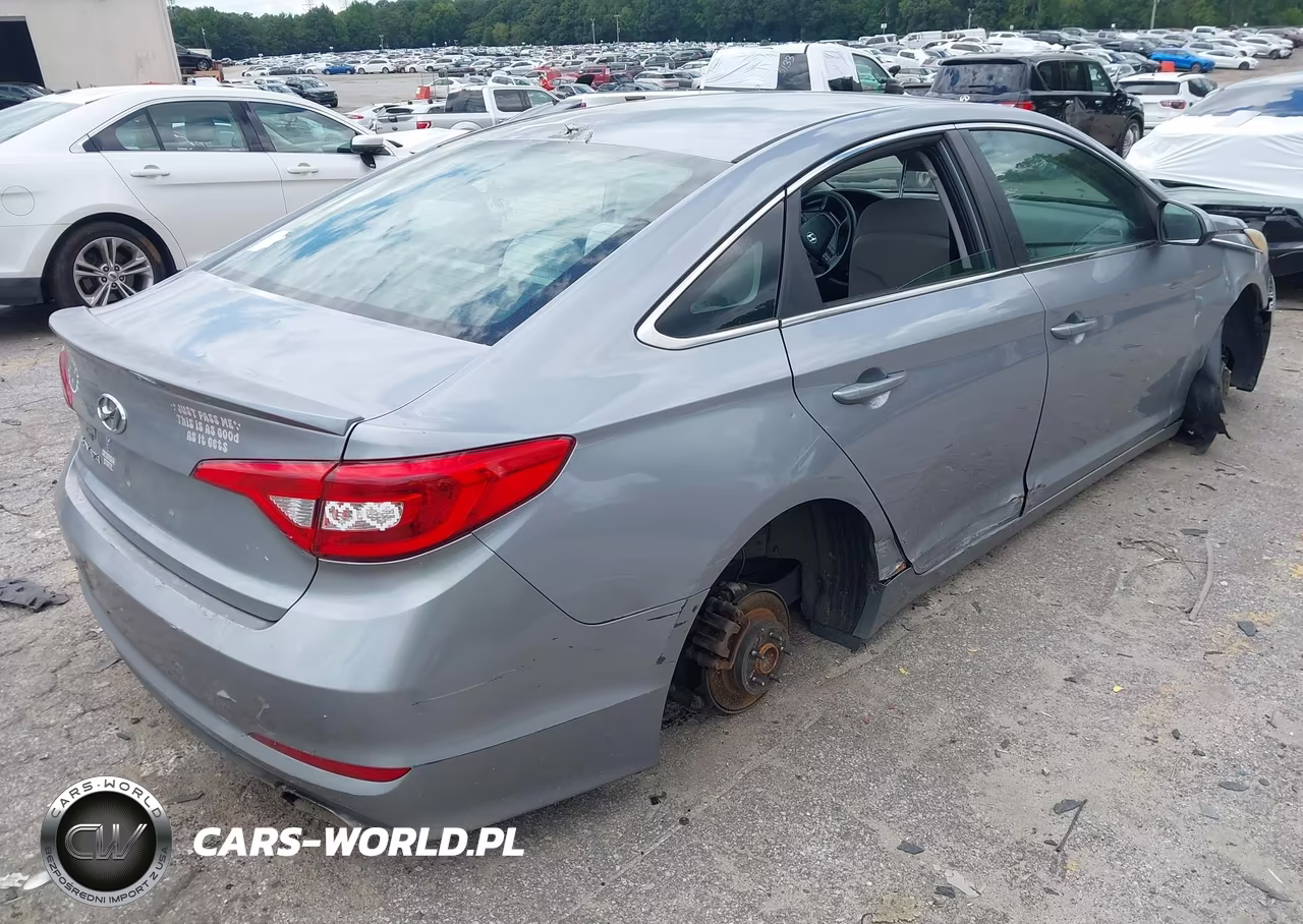 2017 Hyundai Sonata VIN:5NPE24AF6HH552272 - 4
