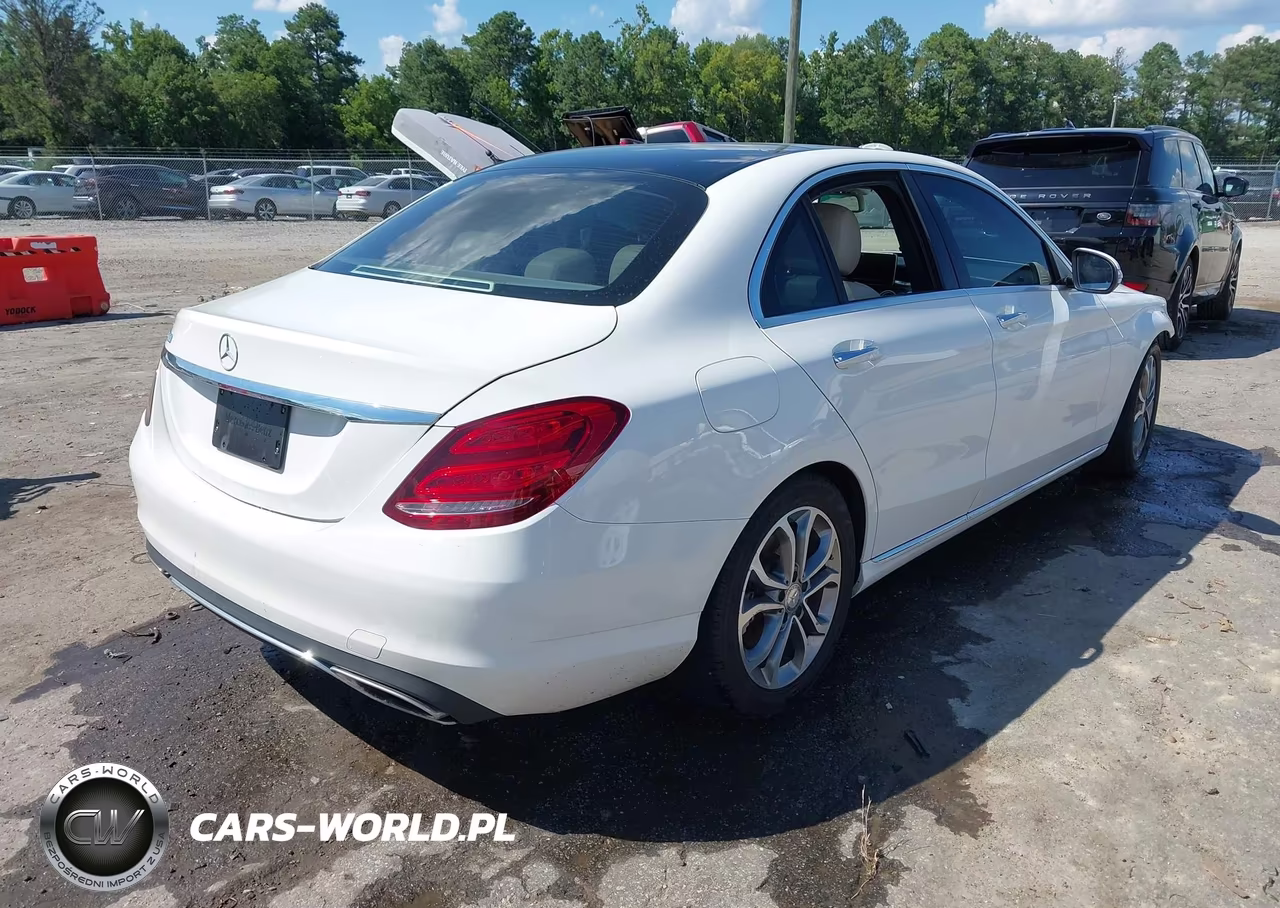 2015 Mercedes-Benz C 300 VIN:55SWF4JB1FU077730 - 4