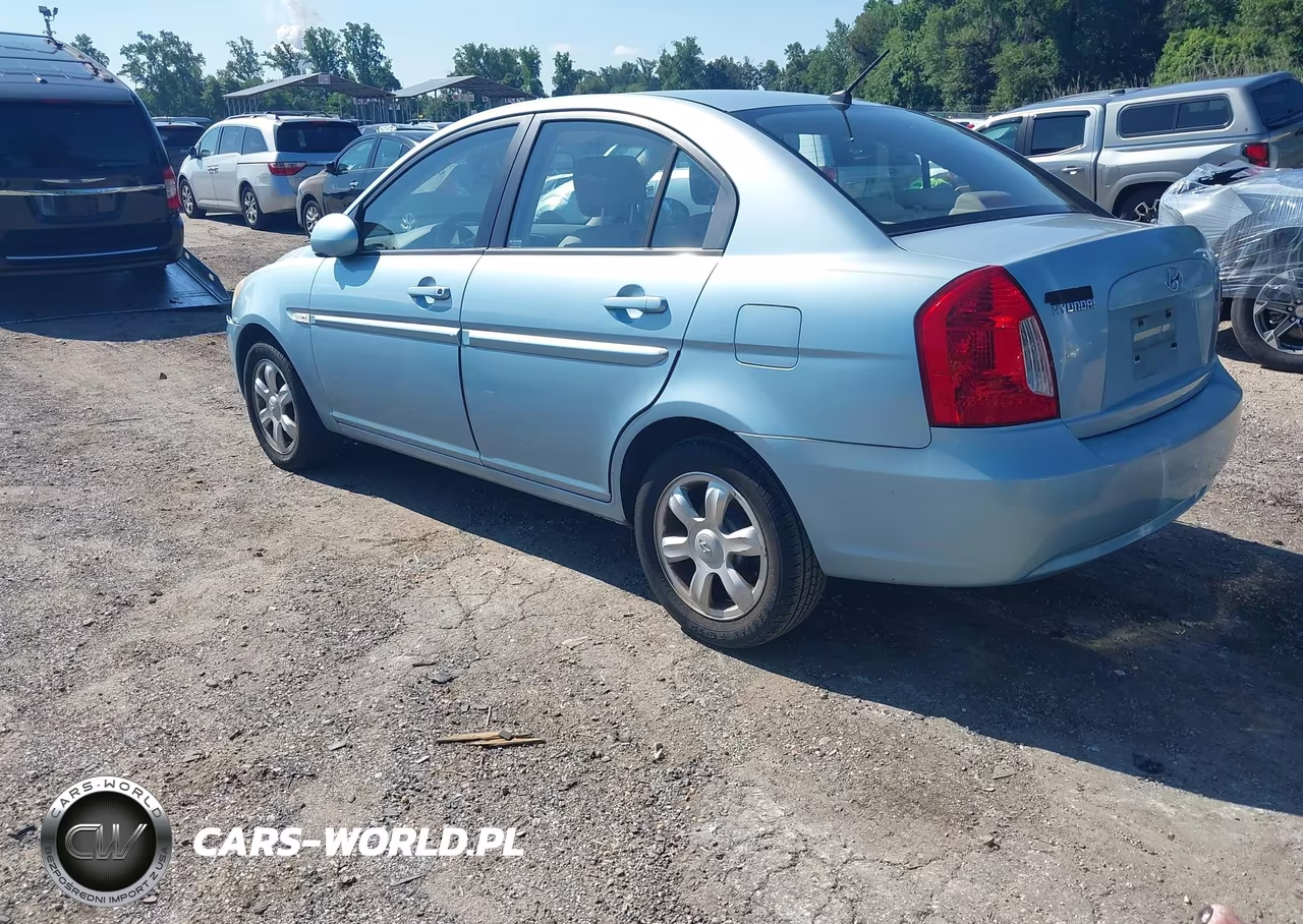 2007 Hyundai Accent Gls VIN:KMHCN46C57U106675 - 3