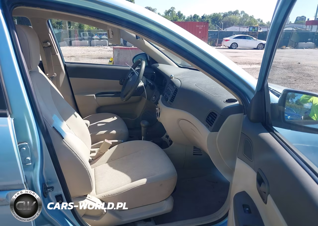 2007 Hyundai Accent Gls VIN:KMHCN46C57U106675 - 5