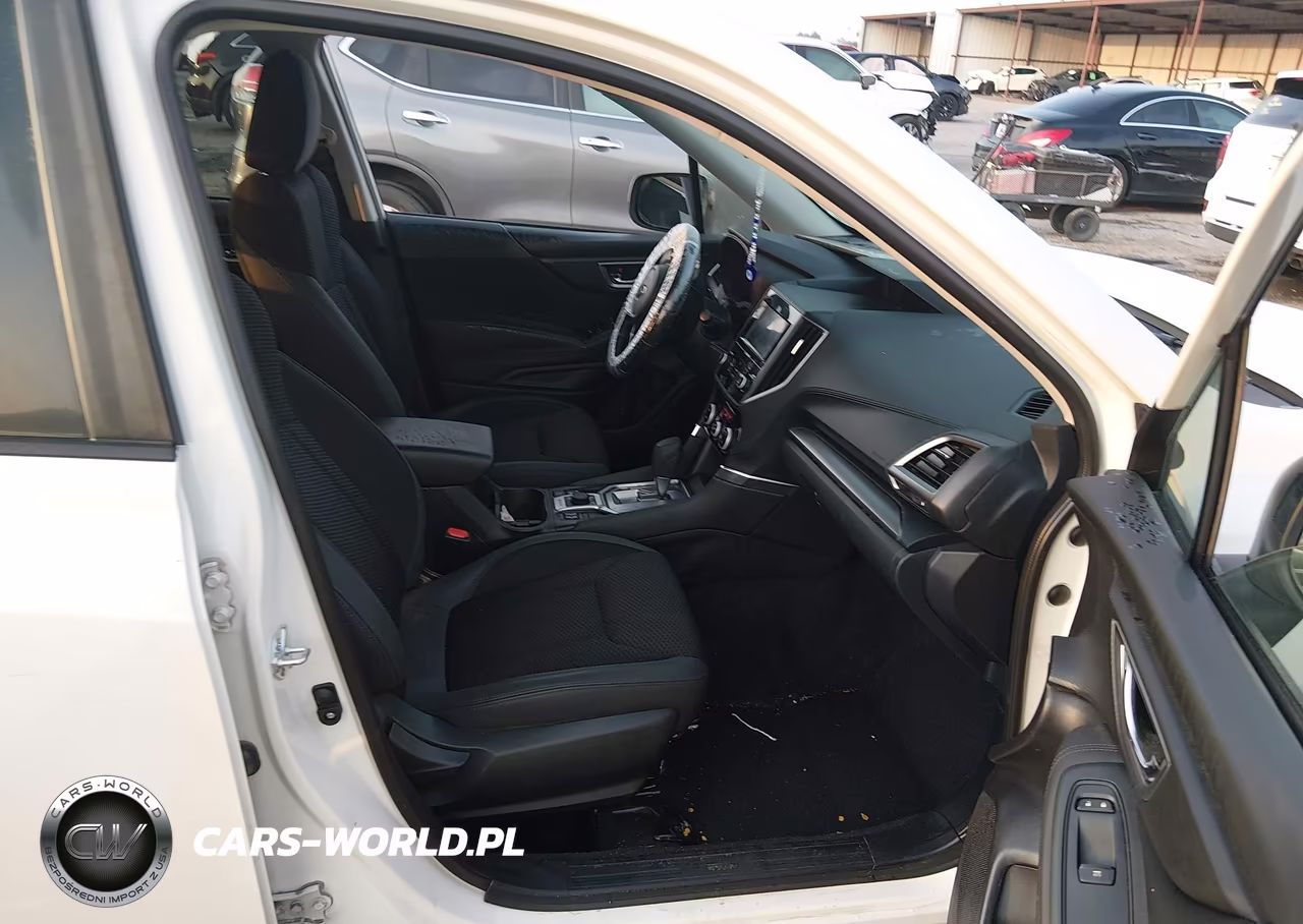 2024 Subaru Forester Premium VIN:JF2SKADC3RH403645 - 5