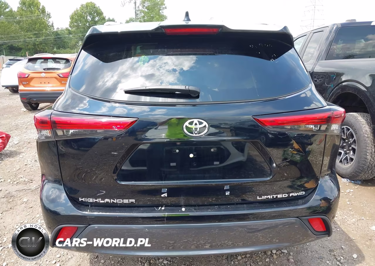 2023 Toyota Highlander Limited VIN:5TDKDRBH1PS018390 - 17