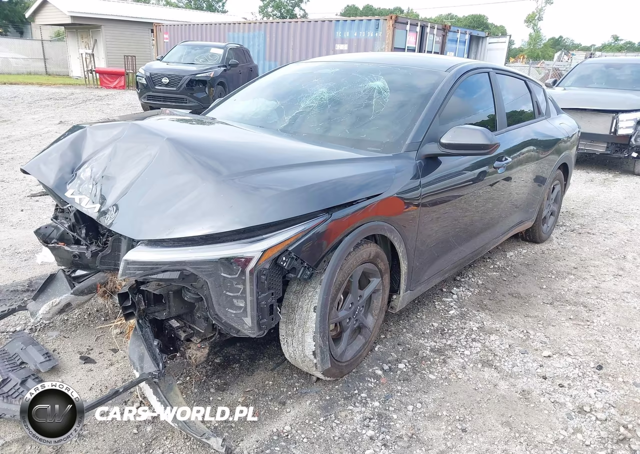 2025 Kia K4 Lxs VIN:3KPFT4DE6SE086942 - 2