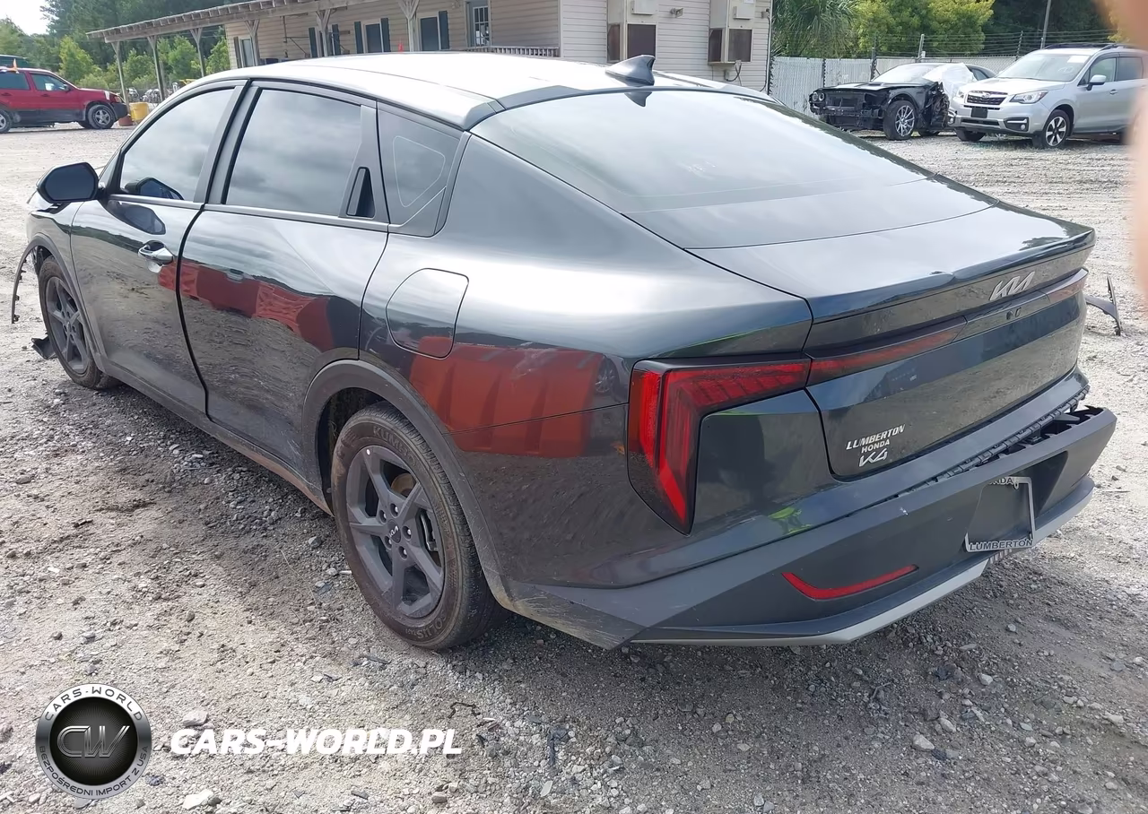 2025 Kia K4 Lxs VIN:3KPFT4DE6SE086942 - 3