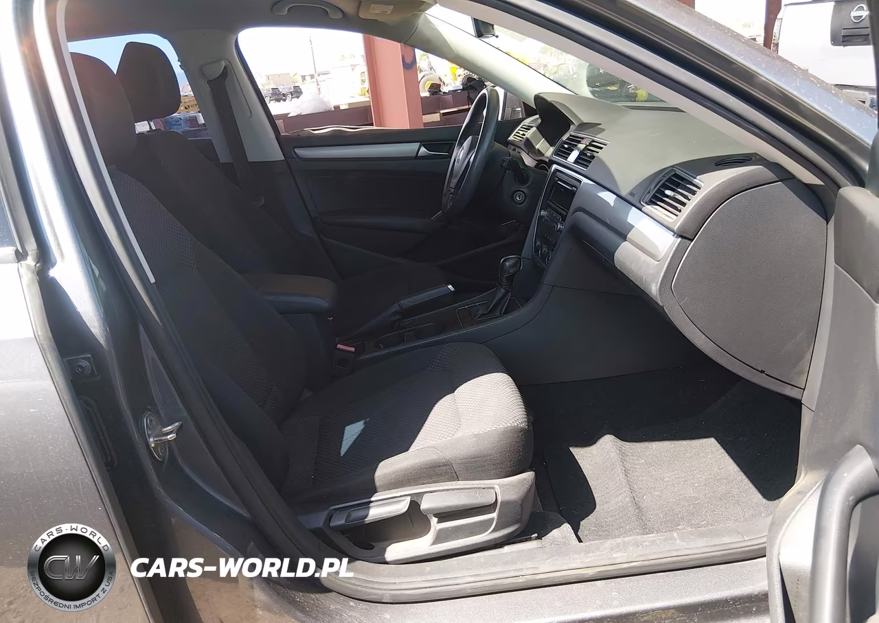 2015 Volkswagen Passat 1.8T S VIN:1VWAT7A32FC066535 - 5