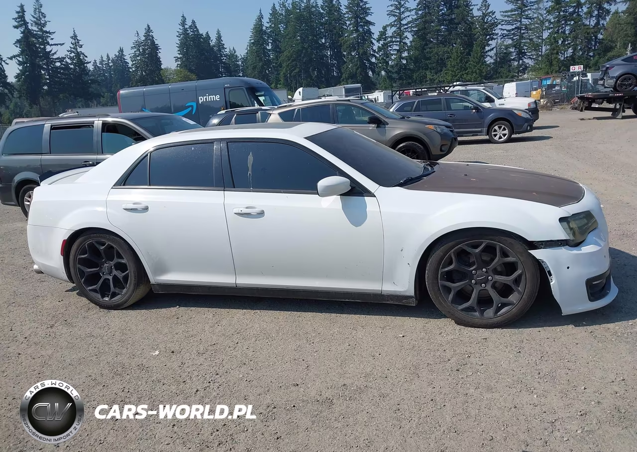 2017 Chrysler 300 S VIN:2C3CCABG1HH657552 - 13