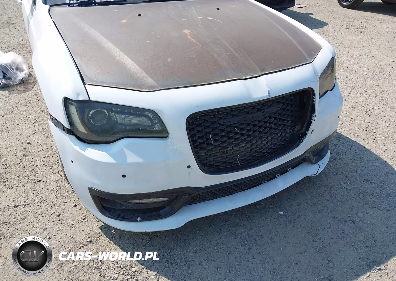 2017 Chrysler 300 S VIN:2C3CCABG1HH657552 - 6