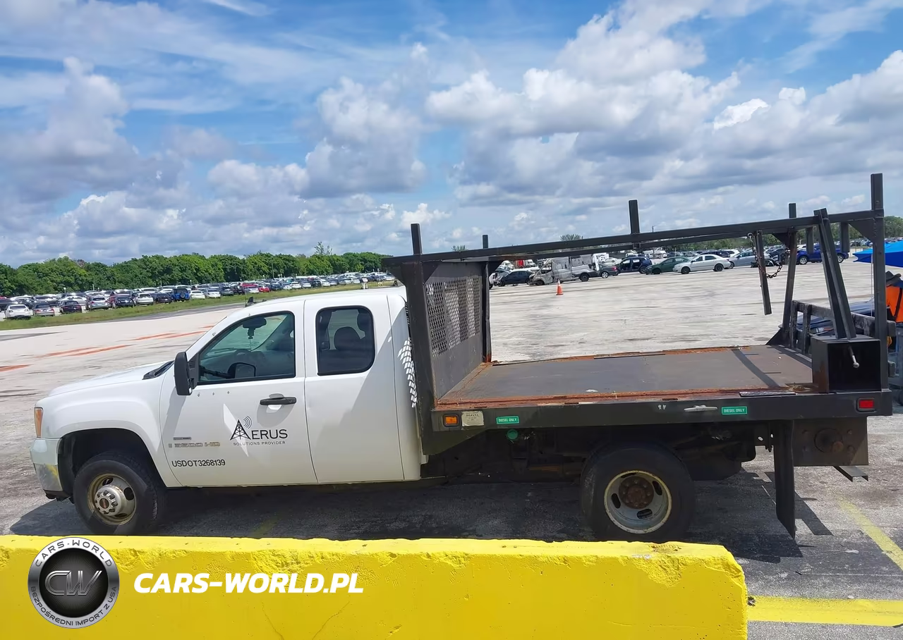 2007 GMC Sierra 3500 Chassis Work Truck VIN:1GDJK396X7E585220 - 14