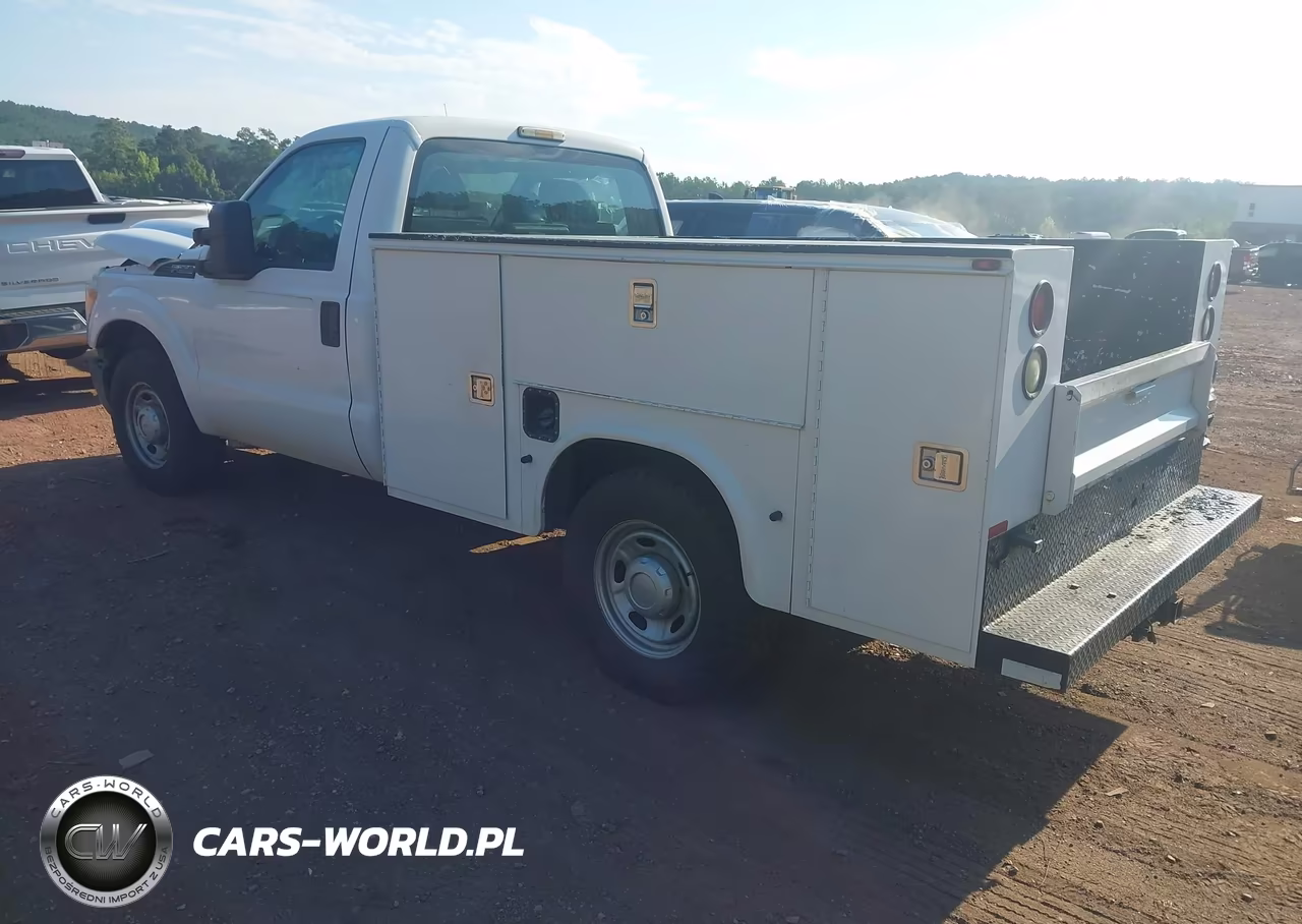 2013 Ford F-250 Xl VIN:1FDBF2A60DEB89386 - 3