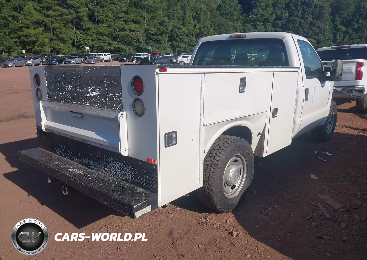 2013 Ford F-250 Xl VIN:1FDBF2A60DEB89386 - 4