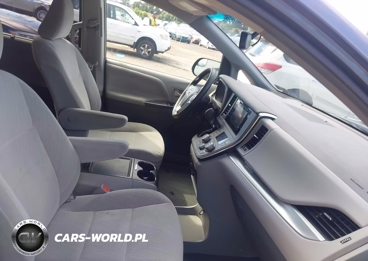 2017 Toyota Sienna Le 8 Passenger VIN:5TDKZ3DC2HS849379 - 5