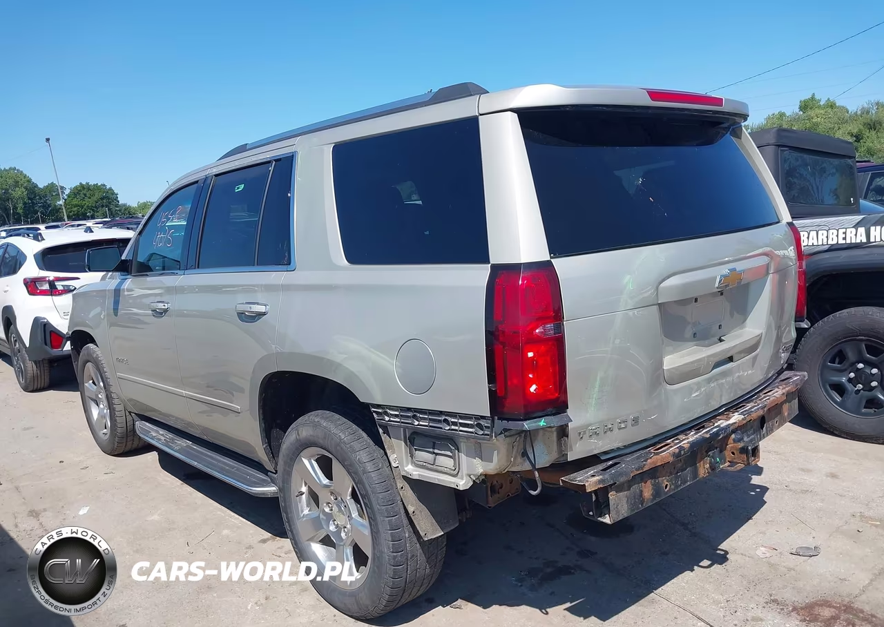 2017 Chevrolet Tahoe Premier VIN:1GNSKCKC7HR398320 - 3