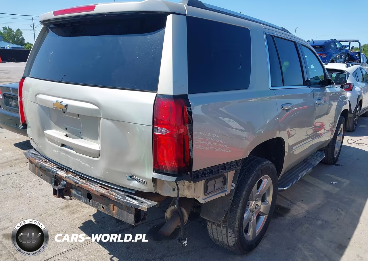 2017 Chevrolet Tahoe Premier VIN:1GNSKCKC7HR398320 - 4