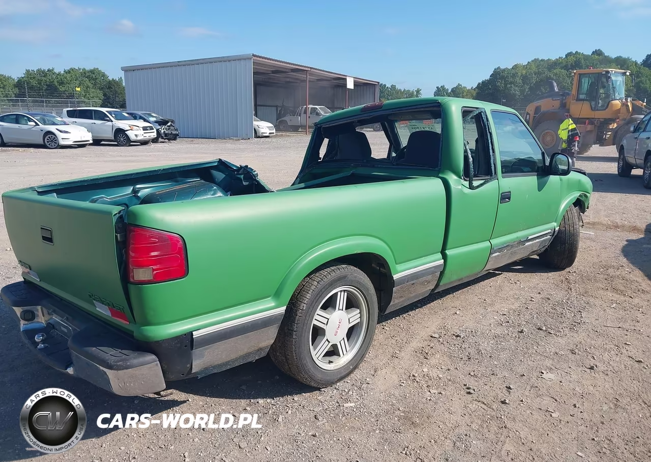 1996 Chevrolet S Truck S10 VIN:1GCCS1949T8152660 - 4