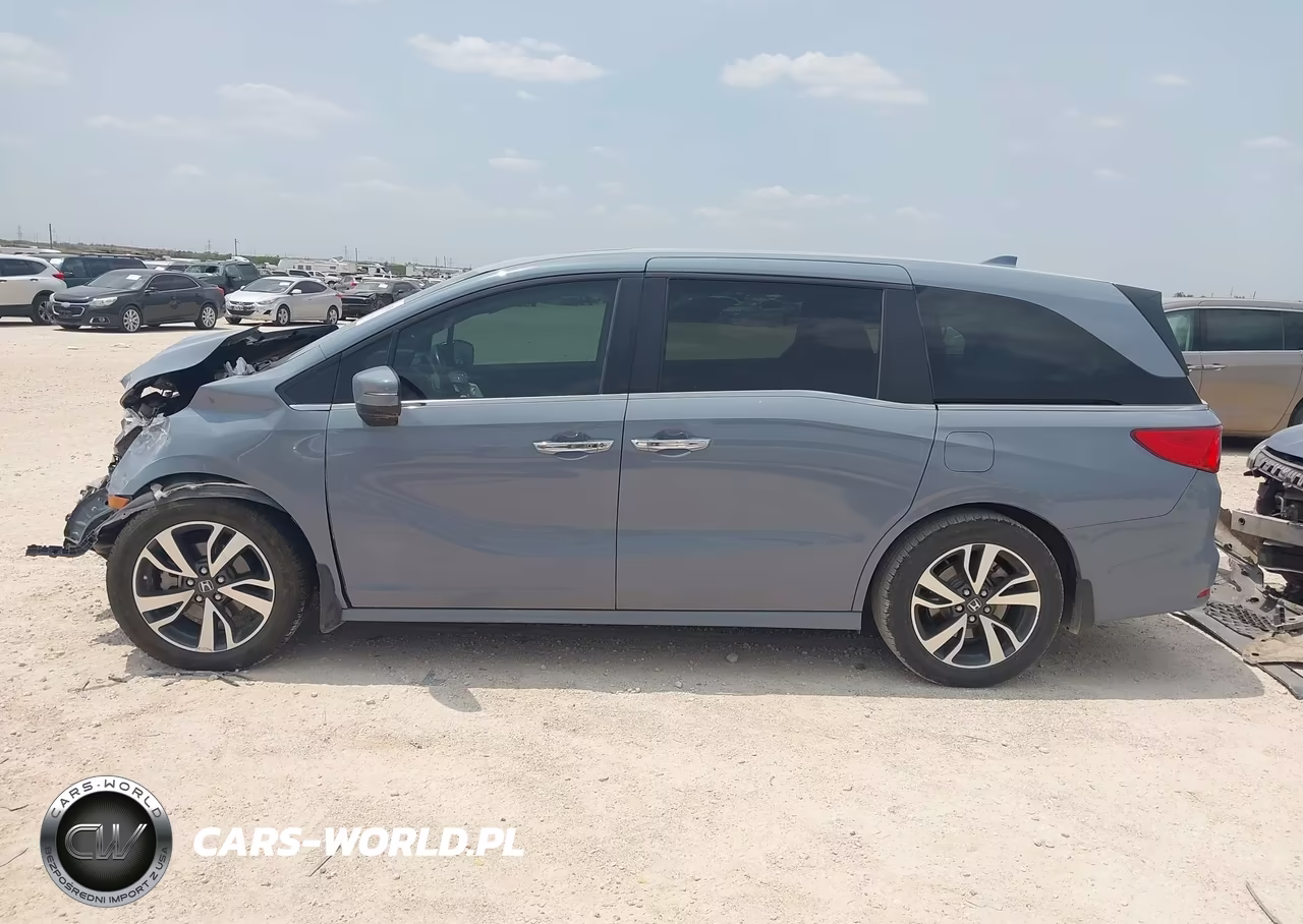 2023 Honda Odyssey Touring VIN:5FNRL6H81PB070369 - 15