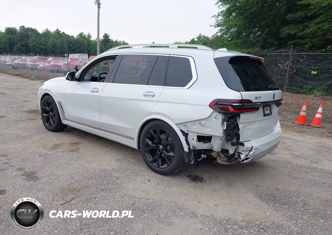 2024 BMW X7 xDrive40I VIN:5UX23EM05R9V40197 - 3