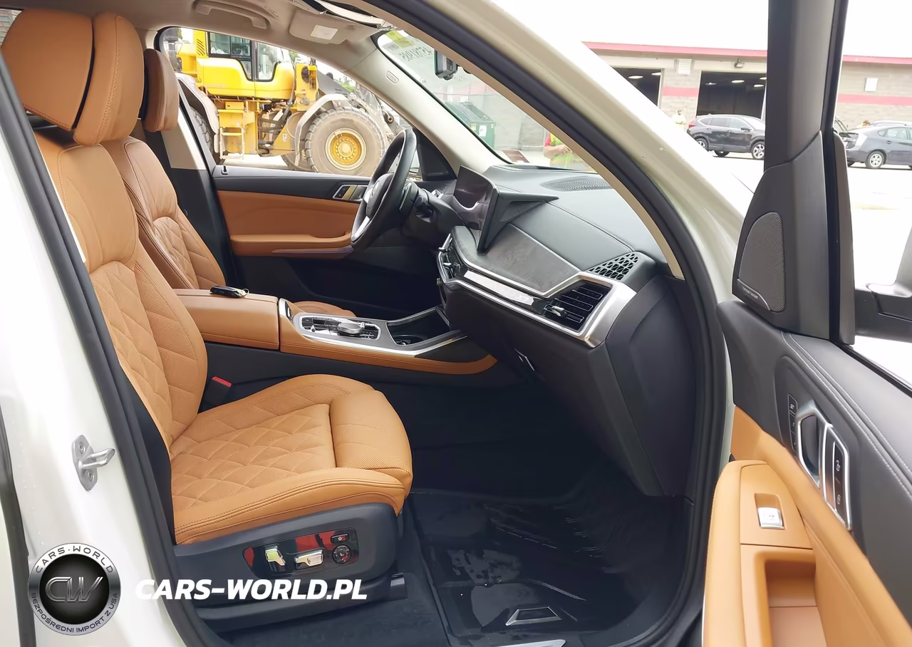 2024 BMW X7 xDrive40I VIN:5UX23EM05R9V40197 - 5