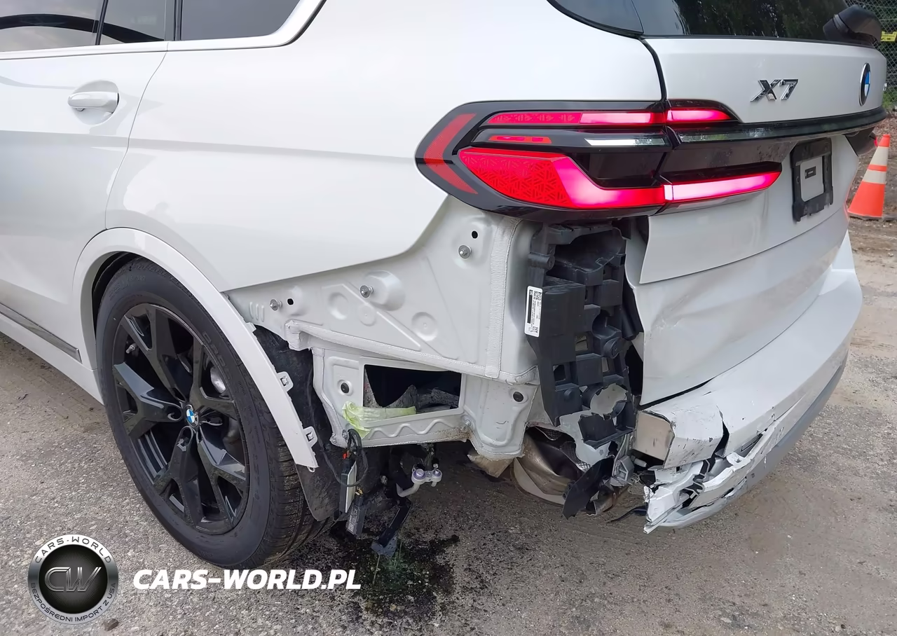 2024 BMW X7 xDrive40I VIN:5UX23EM05R9V40197 - 6