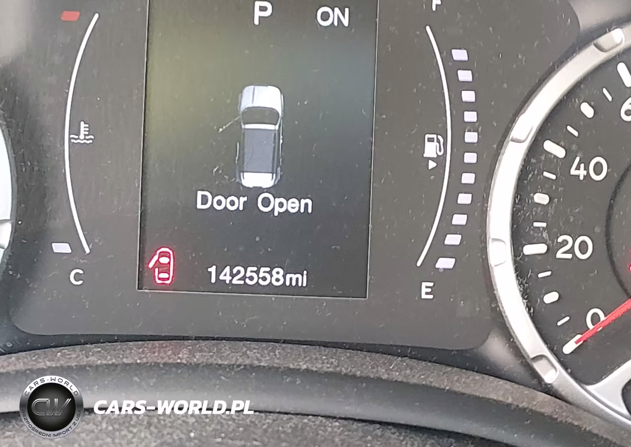 2018 Jeep Renegade Altitude 4X4 VIN:ZACCJBBB8JPJ55117 - 14