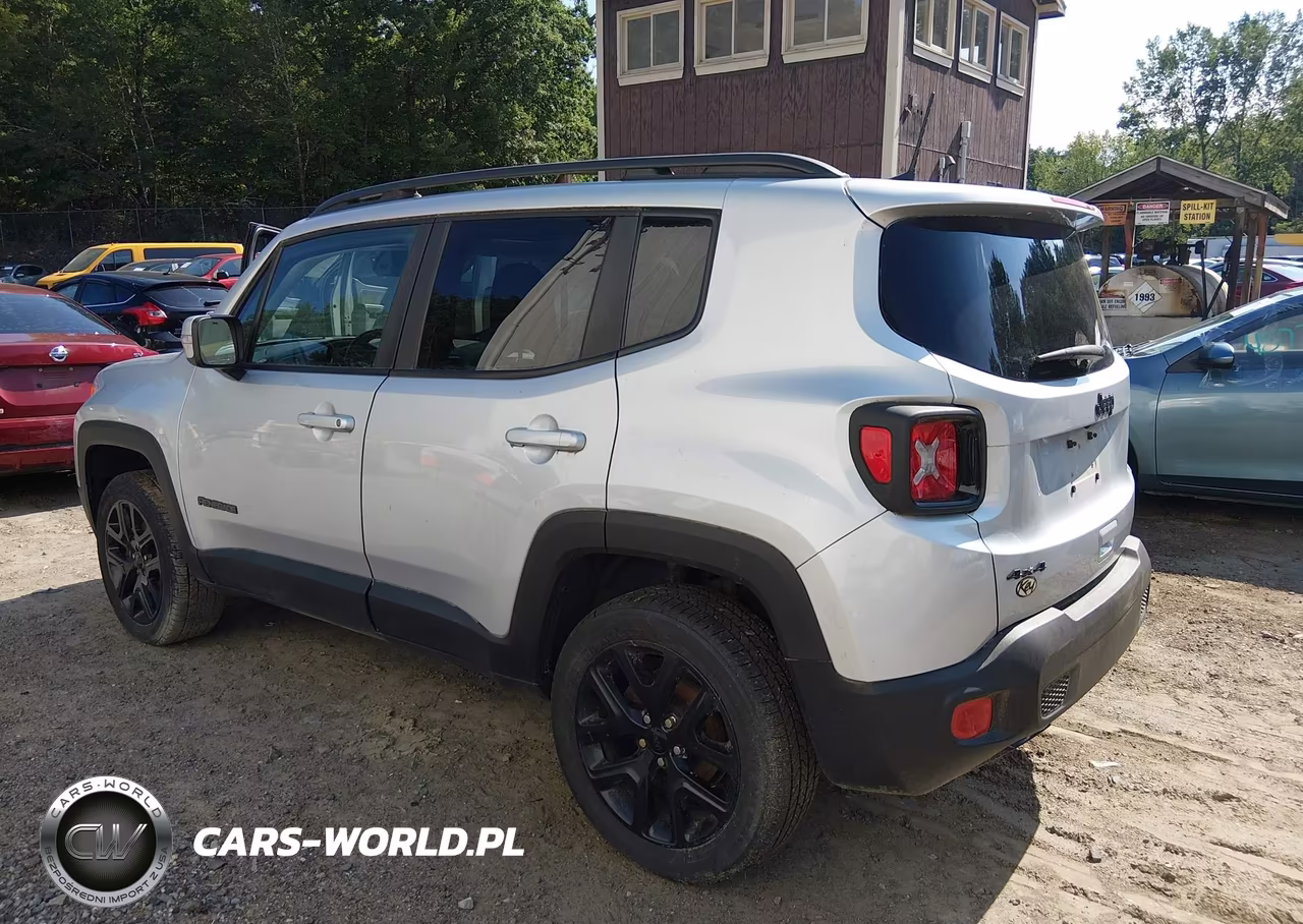 2018 Jeep Renegade Altitude 4X4 VIN:ZACCJBBB8JPJ55117 - 3