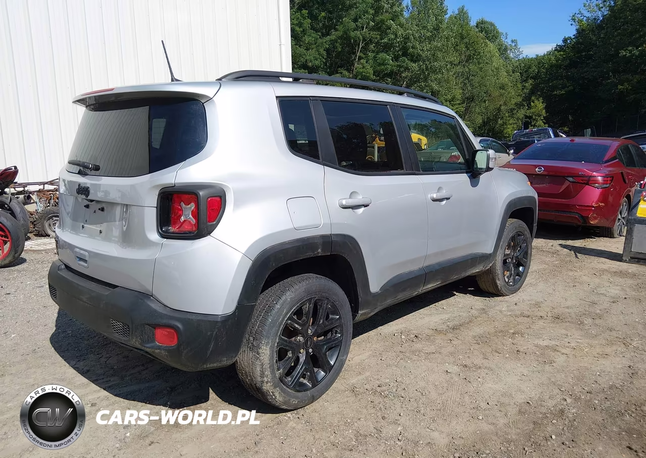 2018 Jeep Renegade Altitude 4X4 VIN:ZACCJBBB8JPJ55117 - 4
