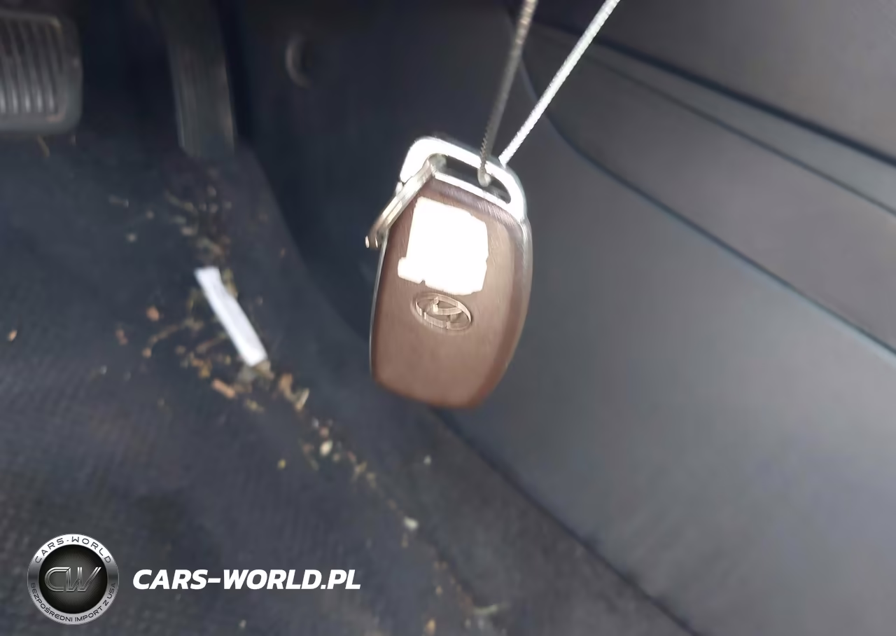 2018 Hyundai Elantra Value Edition VIN:KMHD84LF9JU609773 - 11