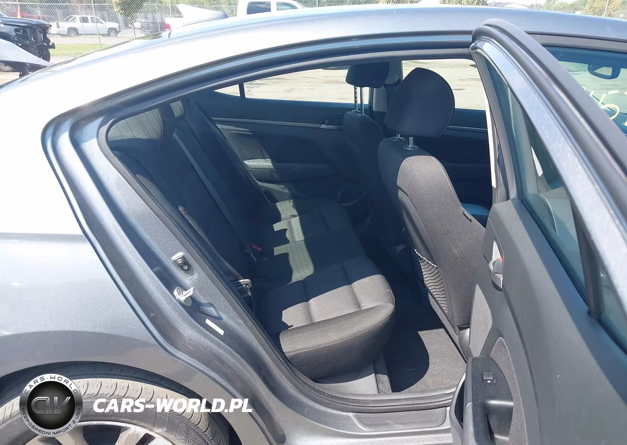 2018 Hyundai Elantra Value Edition VIN:KMHD84LF9JU609773 - 8