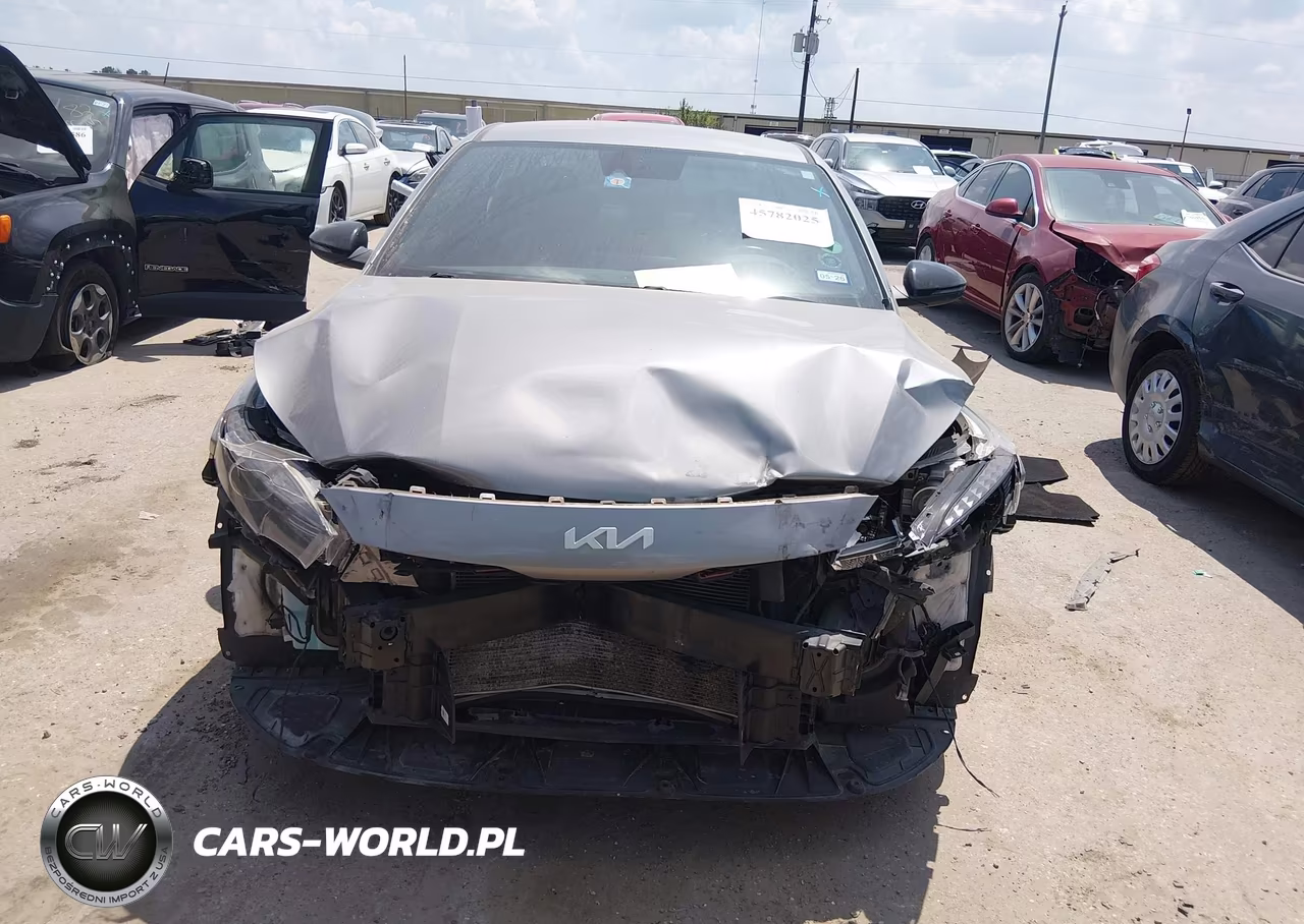 2022 Kia Forte Gt-Line VIN:3KPF54AD9NE492269 - 13