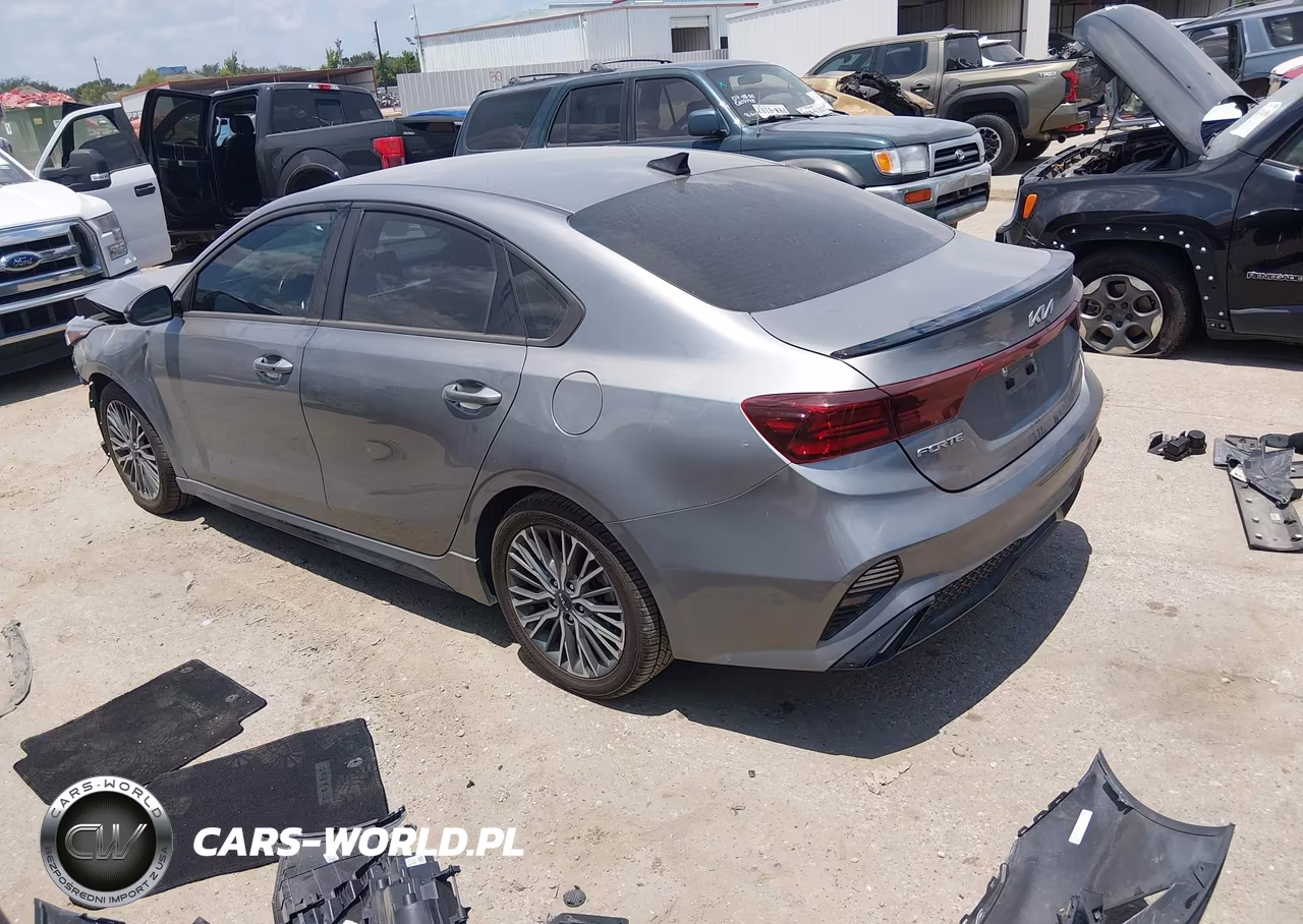 2022 Kia Forte Gt-Line VIN:3KPF54AD9NE492269 - 3