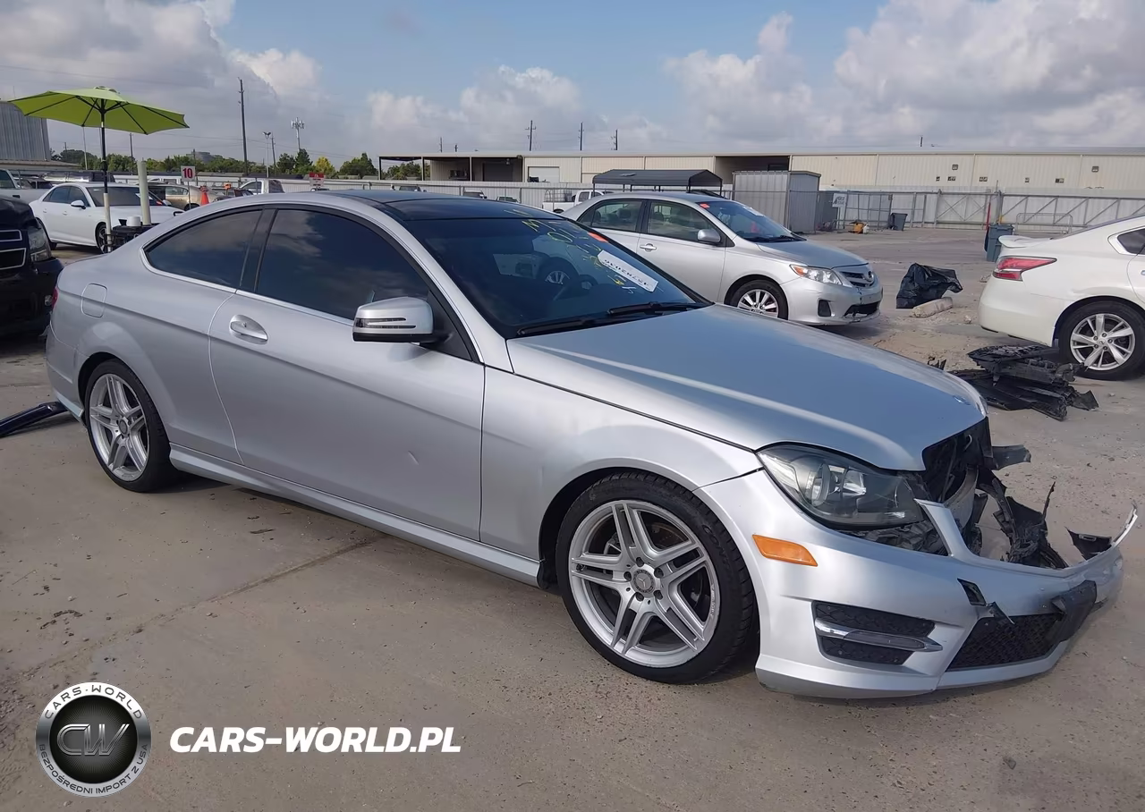 2015 Mercedes-Benz C 250 – zdjęcie 1 z 16