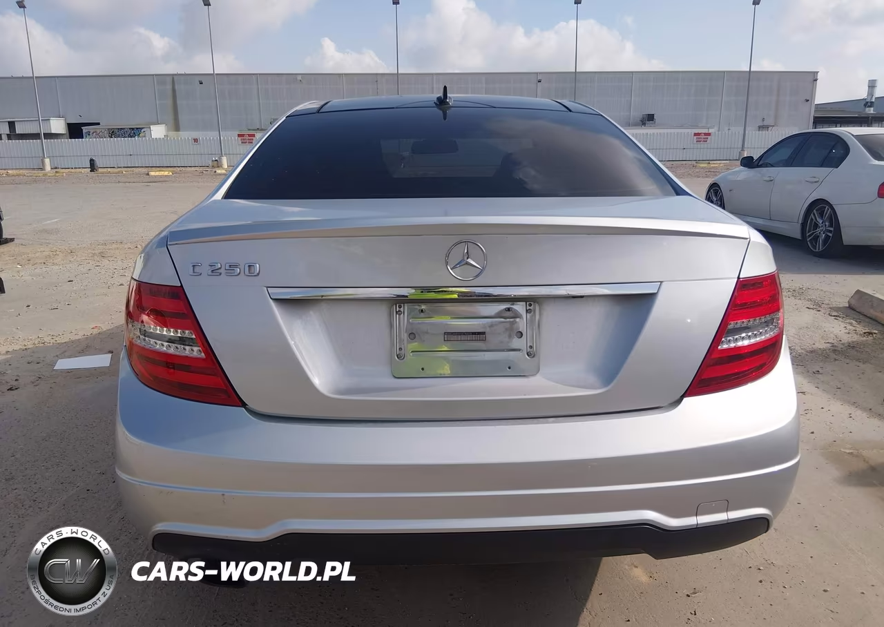 2015 Mercedes-Benz C 250 VIN:WDDGJ4HB5FG410078 - 16