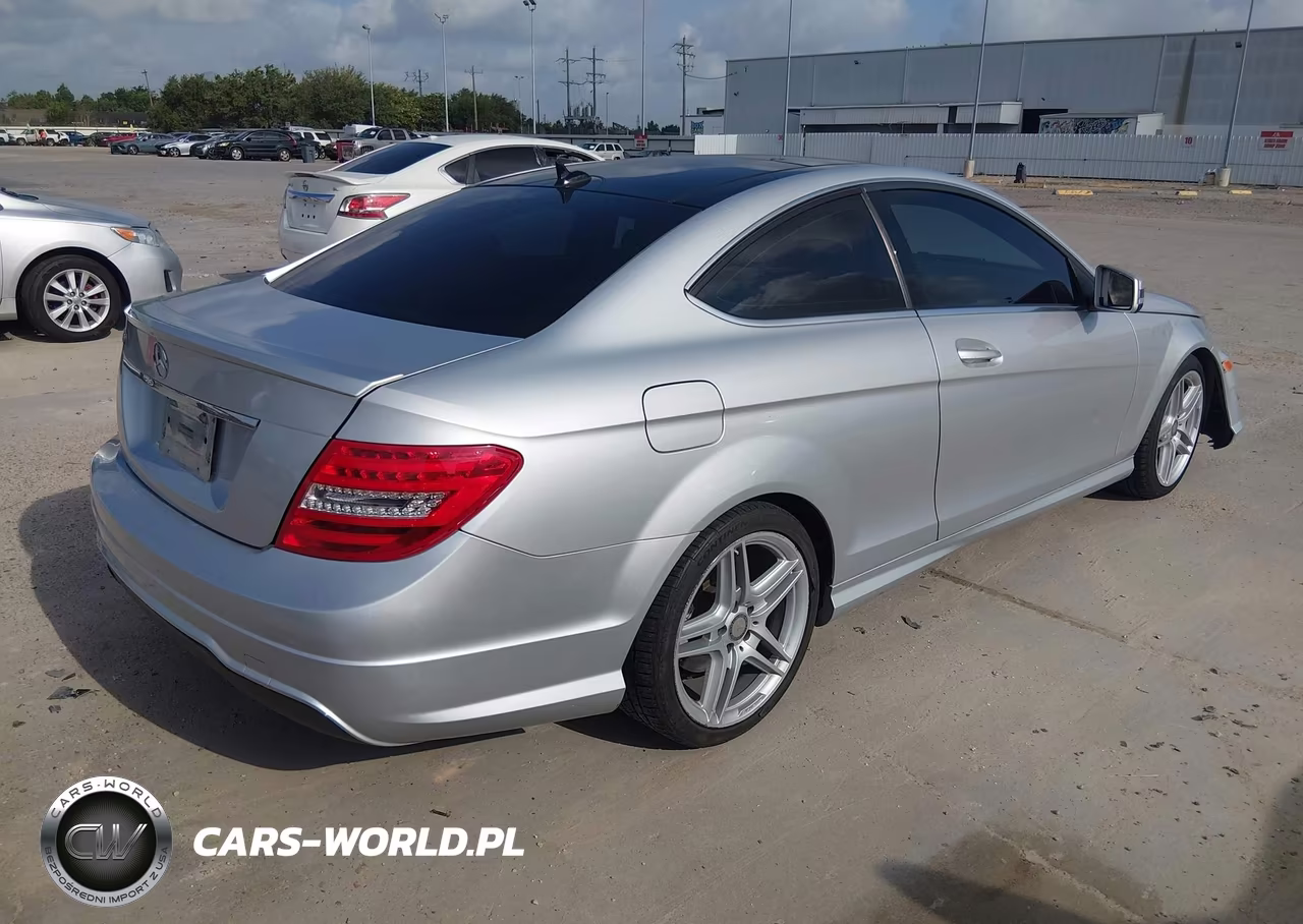 2015 Mercedes-Benz C 250 VIN:WDDGJ4HB5FG410078 - 4